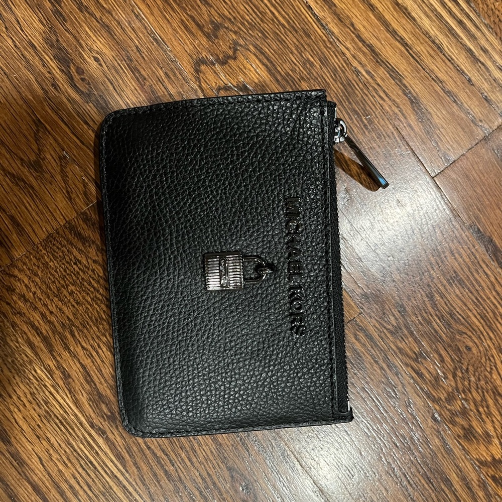 NWT Michael kors wallet